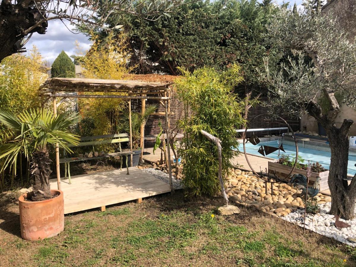 Villa Le Luberon Des Artistes Oppède Exterior foto